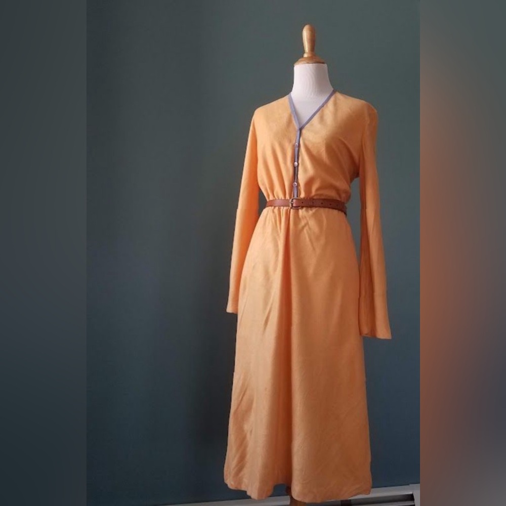 M029 - 70s Cantaloupe Dress - L